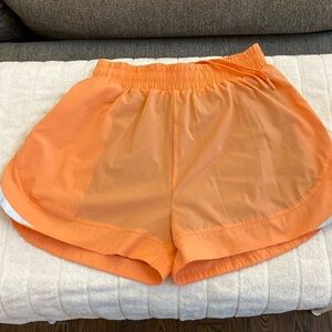 NWOT  Alphalete Womens Shorts  Drawstring Running Gym Train Lined Sz. L​​​​